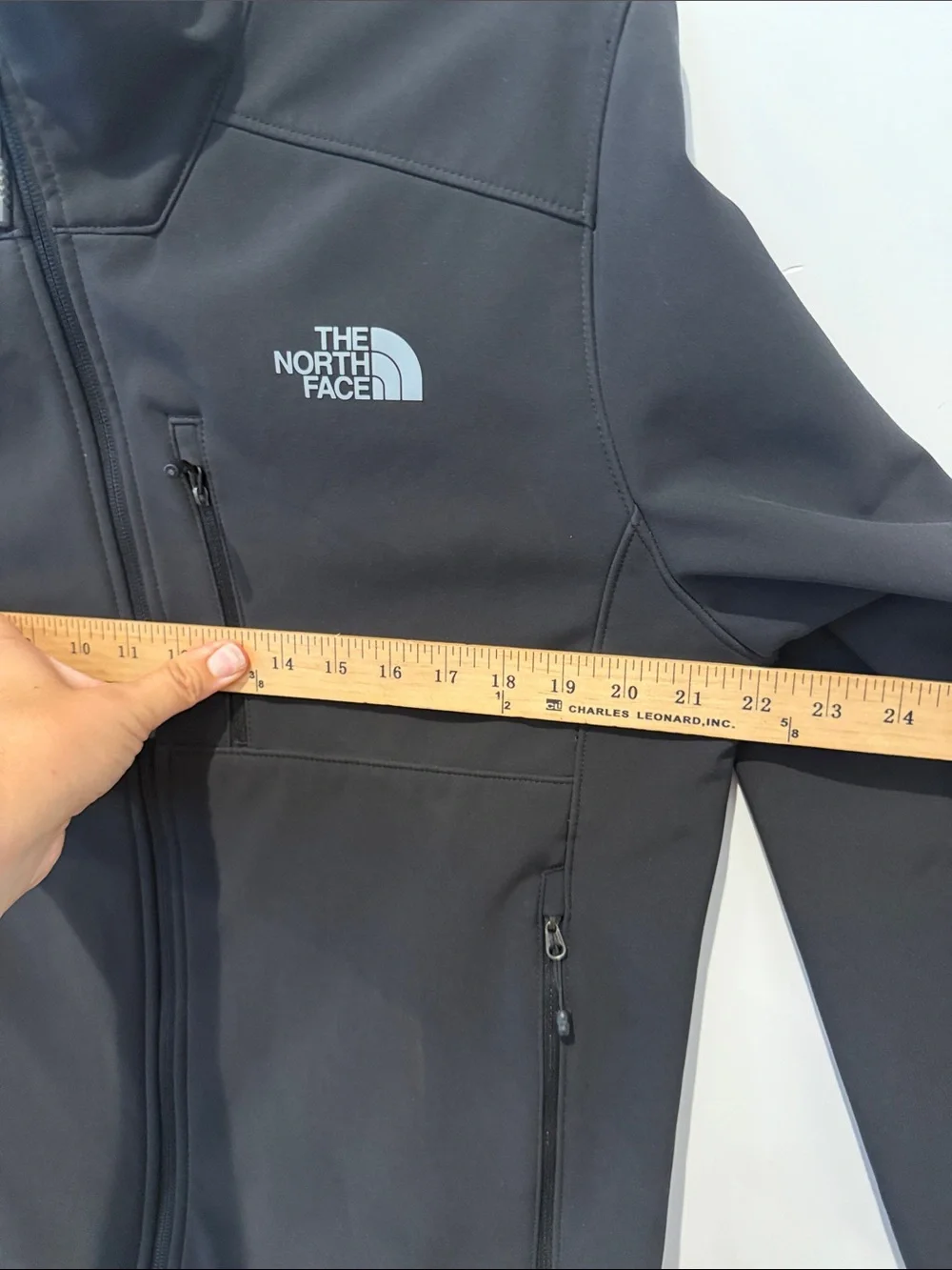 The North Face Apex Bionic Jacket Zip Closure in Black Men's Size Medium